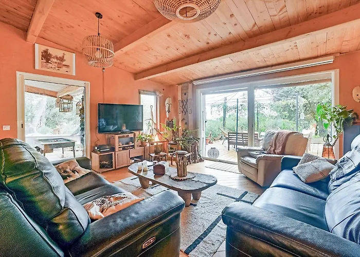 3 Bedroom In Sommières