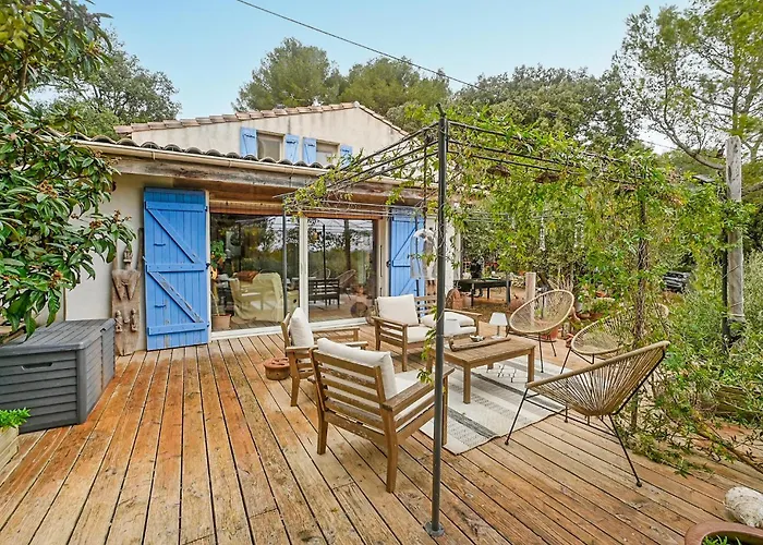 3 Bedroom In * Sommières