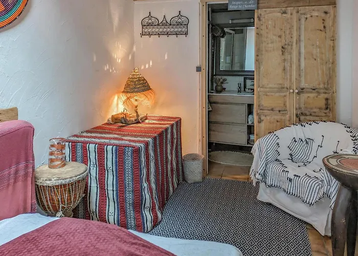 Σπίτι διακοπών 3 Bedroom In *