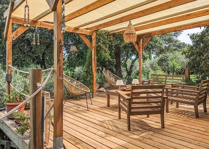 3 Bedroom In Σπίτι διακοπών Sommières